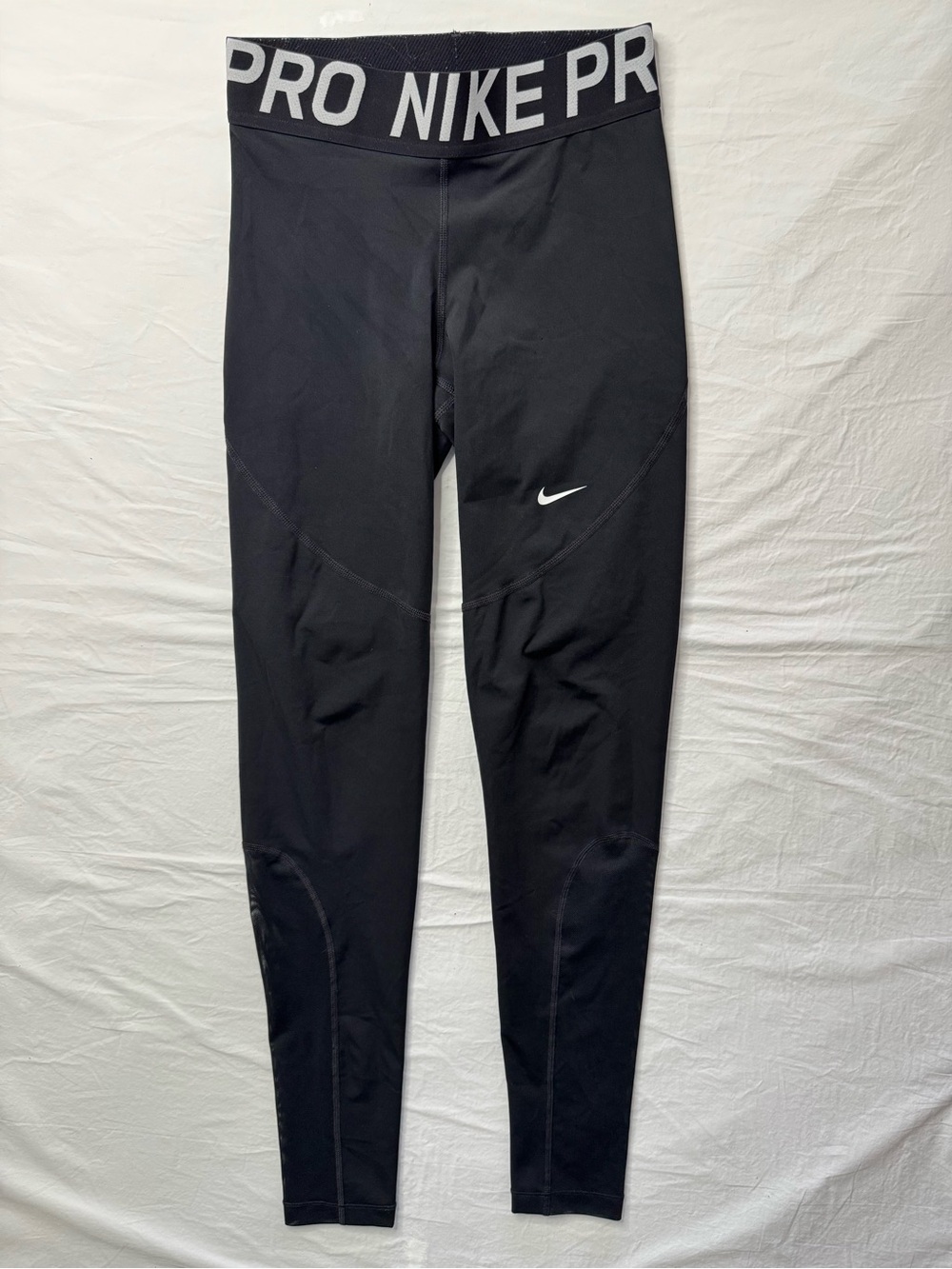 Nike - Black Women's High-Waist Performance Leggings with White Swoosh